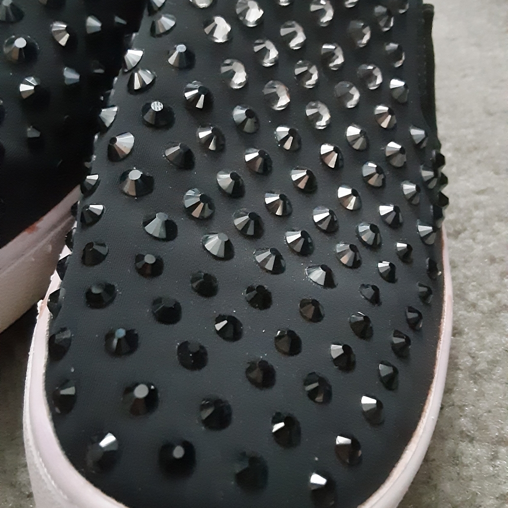 Shoes - Picture 3 of 3